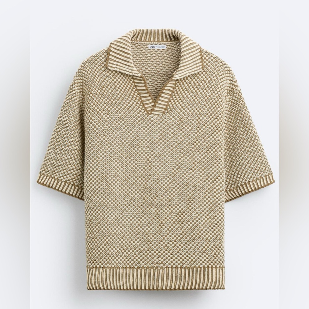 Zara Men's V-Neck Sweater in Beige